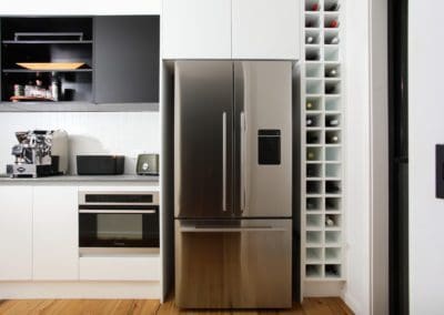 Polyurethane Kitchen with sharknose handles in Bundanoon