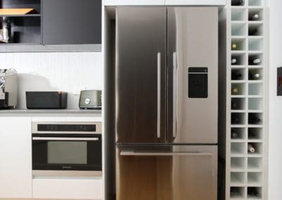 Polyurethane Kitchen with sharknose handles in Bundanoon